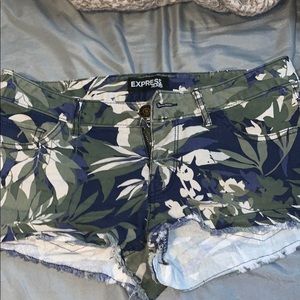 🏝3$10 Express shorts